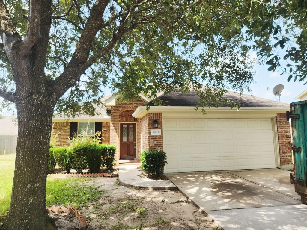 9803 Wedgeford Court, Houston, TX 77044