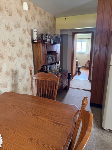 112 Easy St, Uniontown, PA 15401