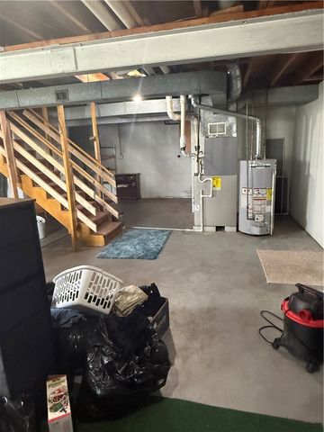 112 Easy St, Uniontown, PA 15401