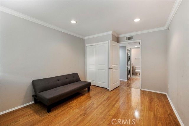 5325 Newcastle Avenue 319, Encino (los Angeles), CA 91316