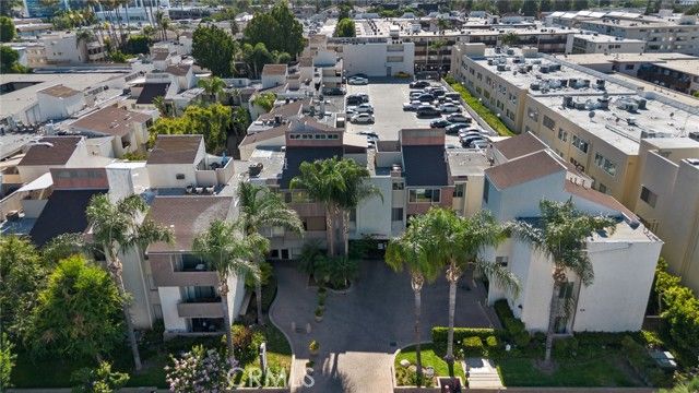 5325 Newcastle Avenue 319, Encino (los Angeles), CA 91316