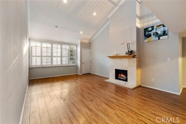 5325 Newcastle Avenue 319, Encino (los Angeles), CA 91316