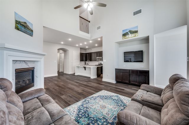 4713 Honeysuckle Court, Aubrey, TX 76227