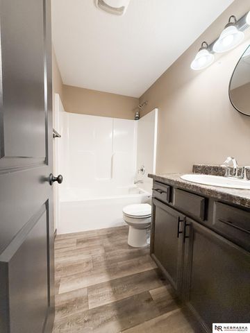 1539 Stonewood Avenue, Grand Island, NE 68803