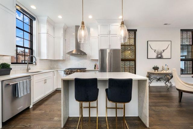 281 Neruda Avenue, Columbus, OH 43215