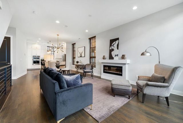 281 Neruda Avenue, Columbus, OH 43215