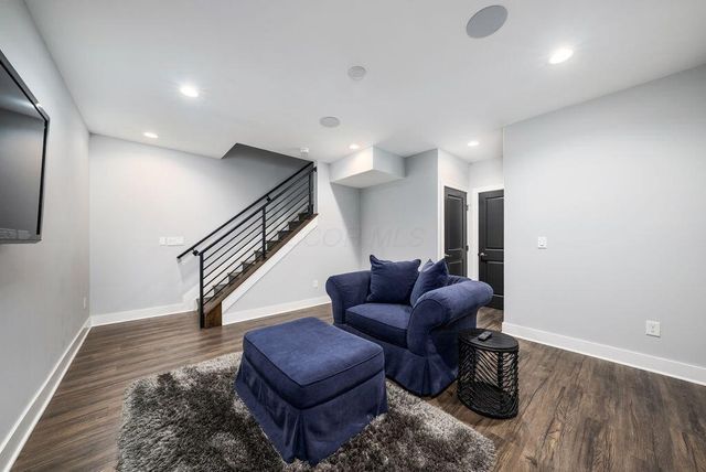 281 Neruda Avenue, Columbus, OH 43215