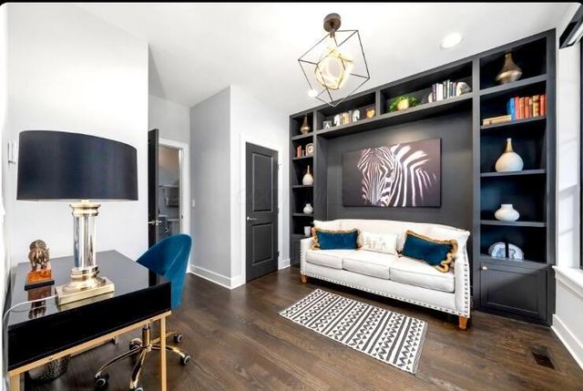 281 Neruda Avenue, Columbus, OH 43215