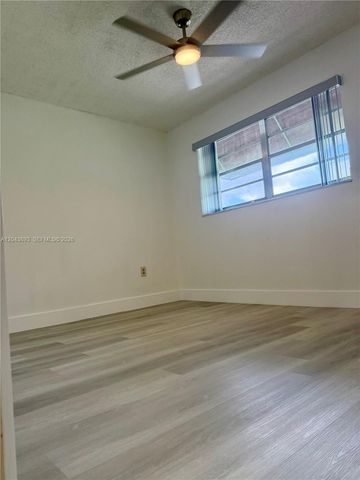 11123 NW 7th St 103-4, Miami, FL 33172