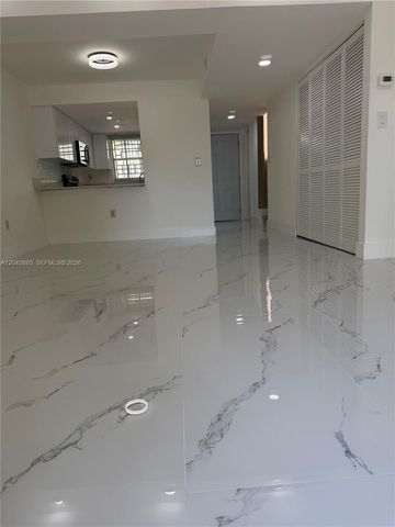 11123 NW 7th St 103-4, Miami, FL 33172