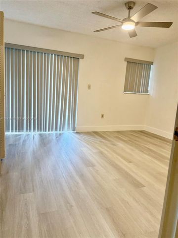 11123 NW 7th St 103-4, Miami, FL 33172