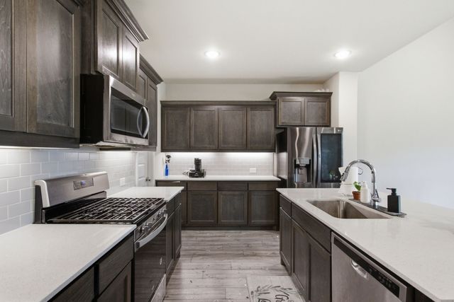 418 Ardsley Lane, Forney, TX 75126