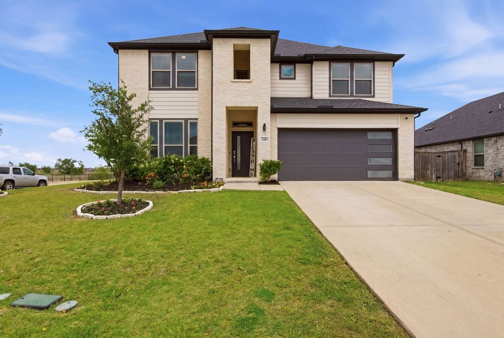 418 Ardsley Lane, Forney, TX 75126