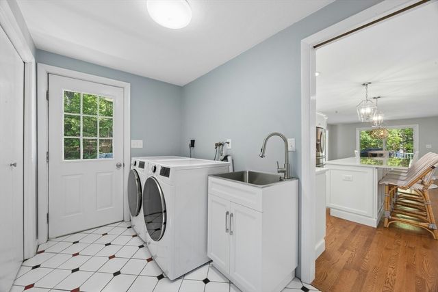 24 Fowler Street, Upton, MA 01568