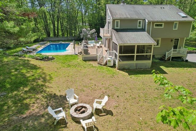 24 Fowler Street, Upton, MA 01568