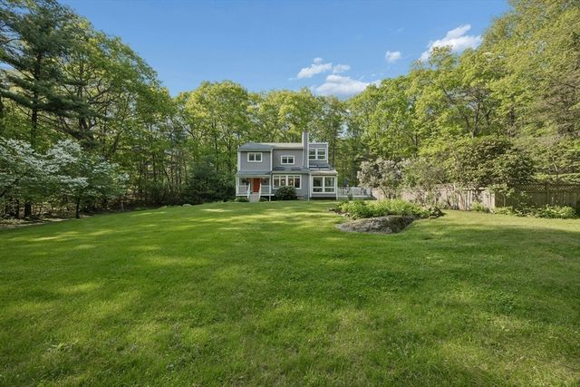 24 Fowler Street, Upton, MA 01568