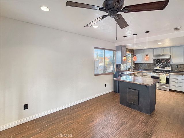 9100 Clay Canyon Dr., Corona, CA 92883