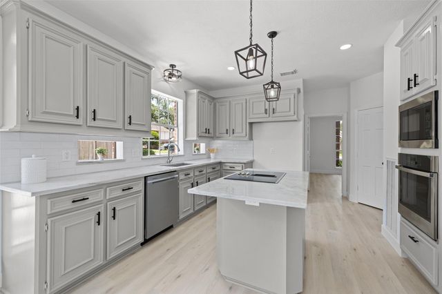 12927 Golden Rainbow Drive, Cypress, TX 77429