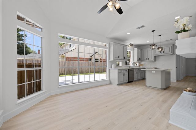 12927 Golden Rainbow Drive, Cypress, TX 77429