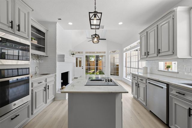 12927 Golden Rainbow Drive, Cypress, TX 77429