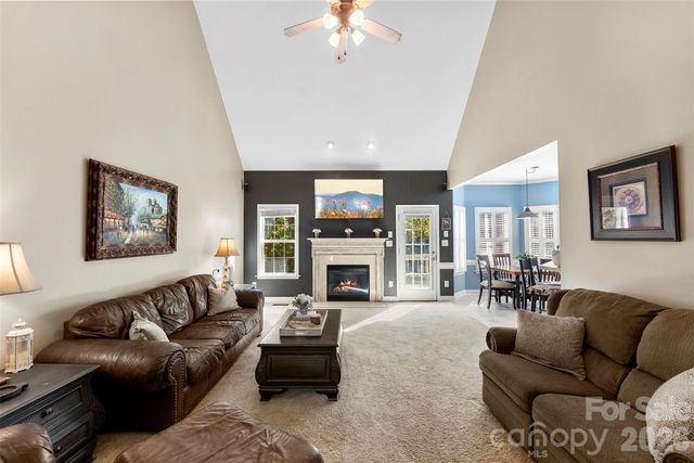 2618 Firethorn Court, Gastonia, NC 28056