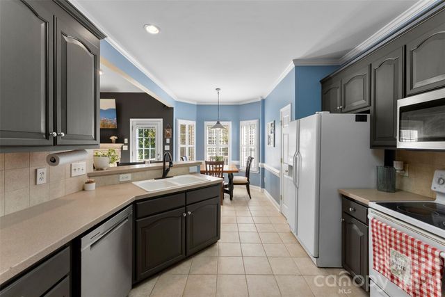 2618 Firethorn Court, Gastonia, NC 28056