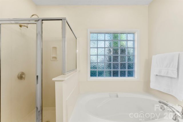 2618 Firethorn Court, Gastonia, NC 28056