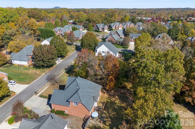 2618 Firethorn Court, Gastonia, NC 28056