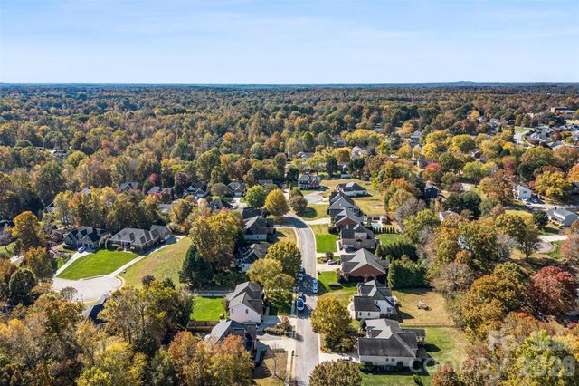 2618 Firethorn Court, Gastonia, NC 28056
