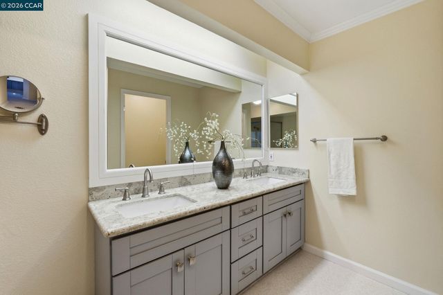 1707 Geary Rd, Walnut Creek, CA 94597