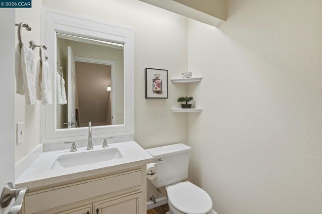 1707 Geary Rd, Walnut Creek, CA 94597
