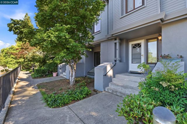 1707 Geary Rd, Walnut Creek, CA 94597