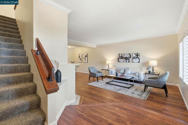 1707 Geary Rd, Walnut Creek, CA 94597