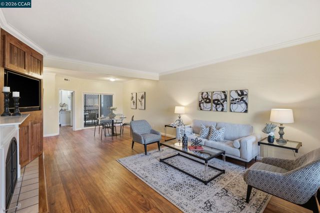 1707 Geary Rd, Walnut Creek, CA 94597