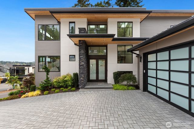 8333 NE Juanita Drive, Kirkland, WA 98034