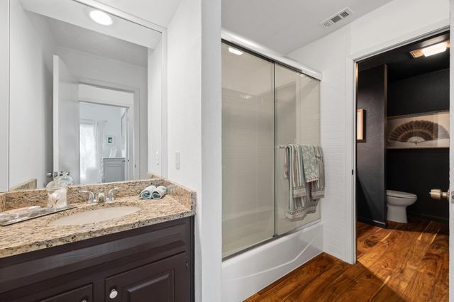 102 Crescent BLF, Lakeway, TX 78734
