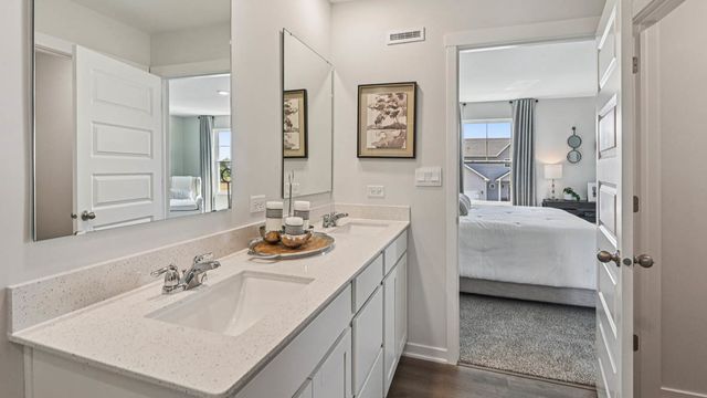 984 Sapphire Lane, Montgomery, IL 60538