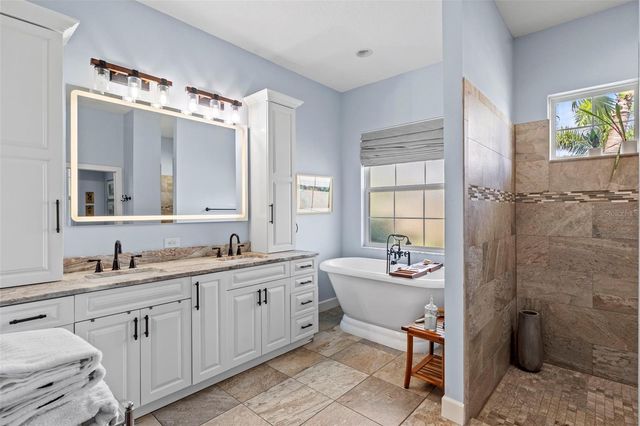 112 S FLORIDA AVENUE, Tarpon Springs, FL 34689