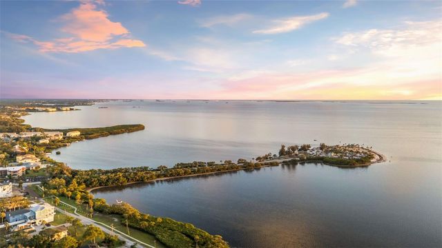 112 S FLORIDA AVENUE, Tarpon Springs, FL 34689
