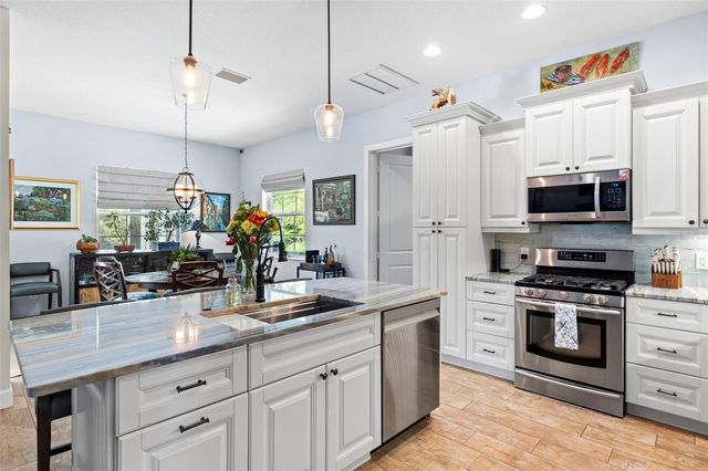 112 S FLORIDA AVENUE, Tarpon Springs, FL 34689