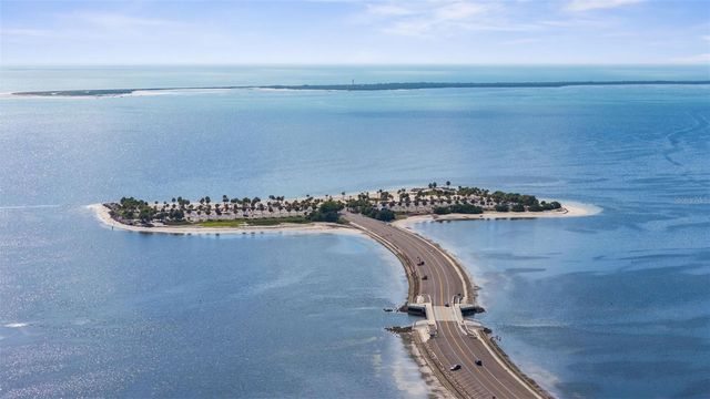 112 S FLORIDA AVENUE, Tarpon Springs, FL 34689