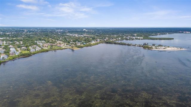 112 S FLORIDA AVENUE, Tarpon Springs, FL 34689
