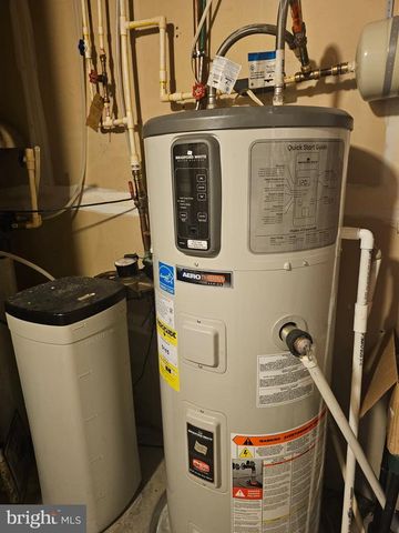 2722 SWEETWATER CT, District Heights, MD 20747