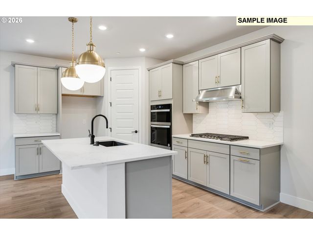 15915 Sw Bluewater Ter, Tigard, OR 97224