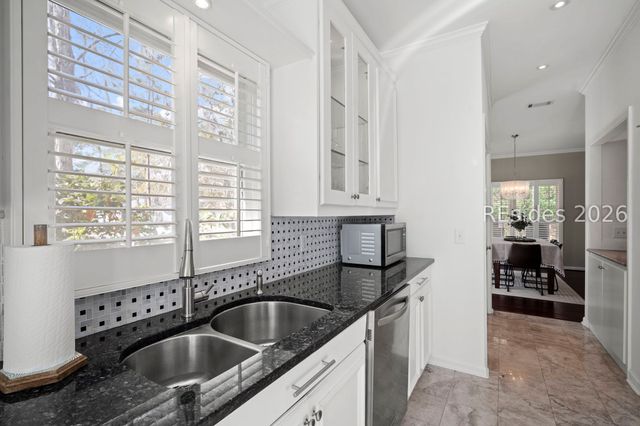 10 Canebrake Ln, Bluffton, SC 29910