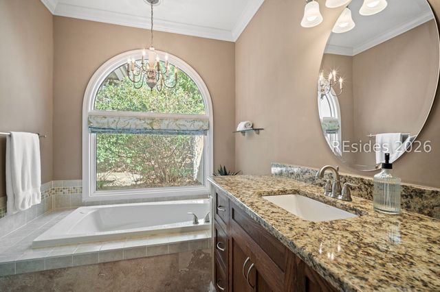 10 Canebrake Ln, Bluffton, SC 29910