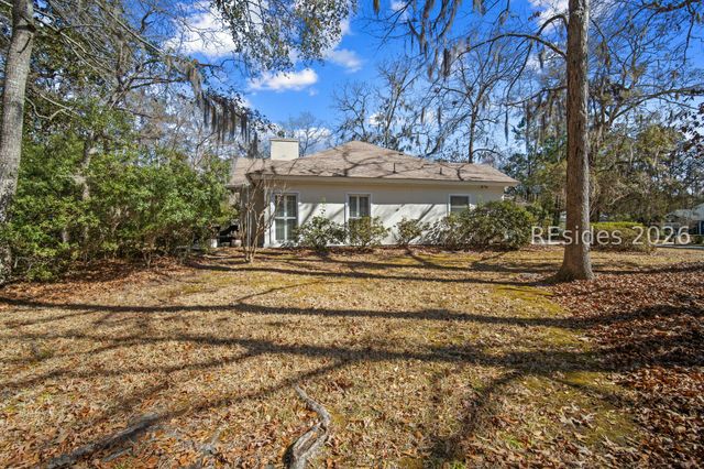 10 Canebrake Ln, Bluffton, SC 29910