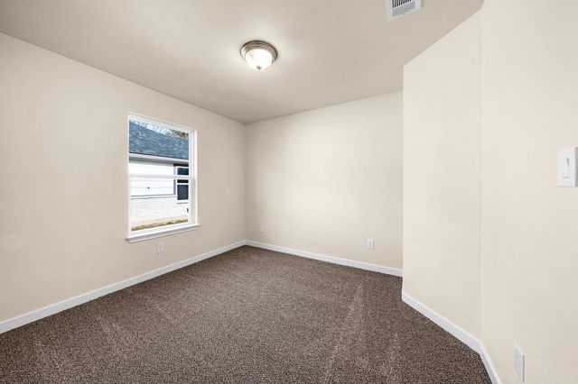 800 Hemlock Drive, West Tawakoni, TX 75474