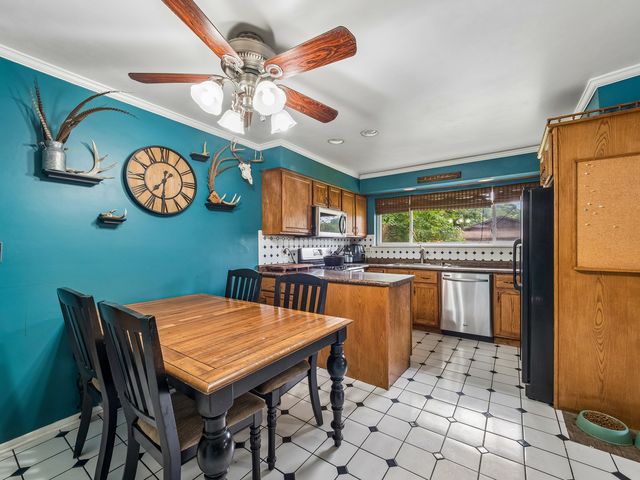 131 Innsbrook Drive, Streamwood, IL 60107