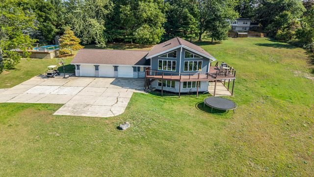 4154 S Sunset Drive, Dayton Twp, MI 49412